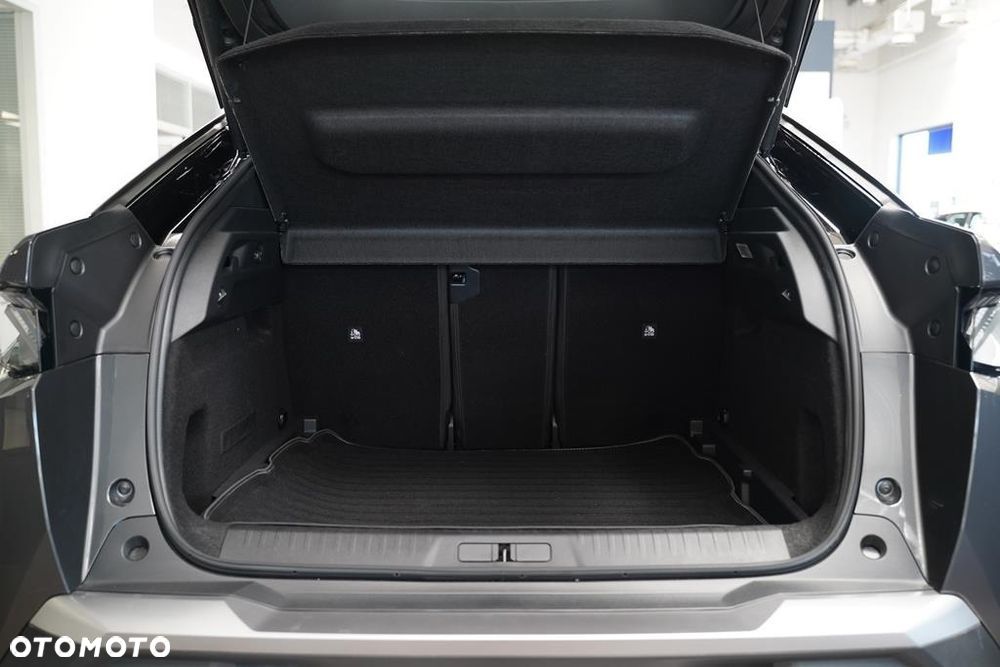 Peugeot 3008 1.2 PureTech mHEV GT Exclusive e-DCS6 - 8
