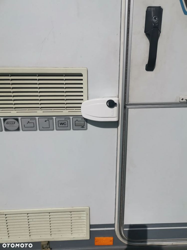 Hymer-Eriba 230 - 12