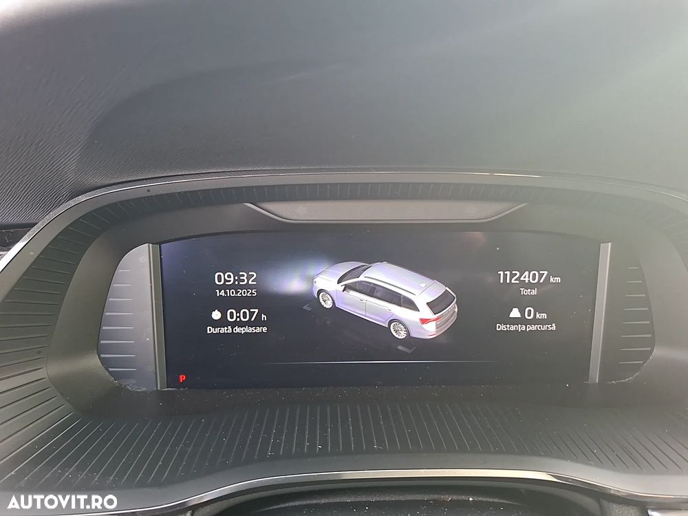 Skoda Octavia Combi 2.0 TDI DSG Style - 9