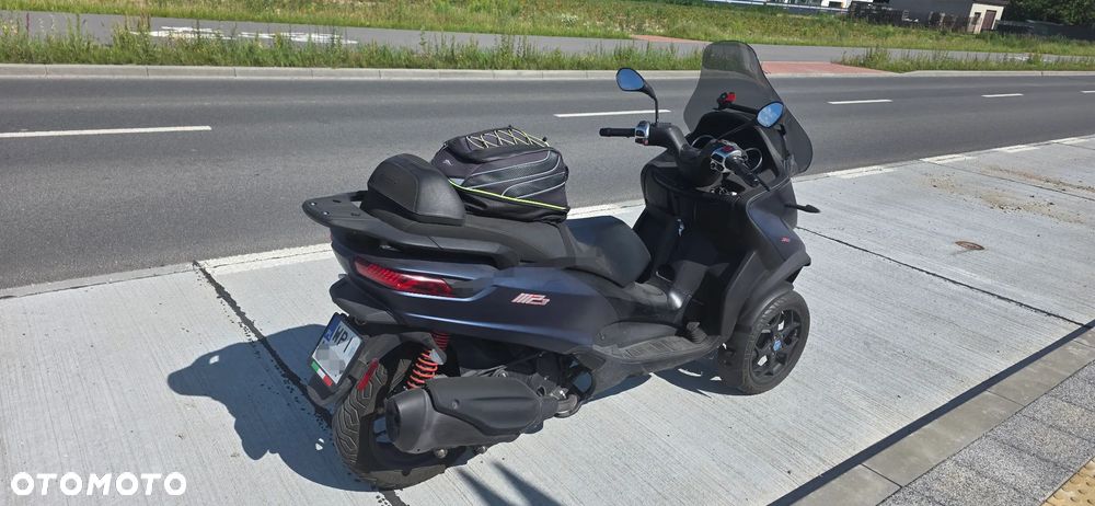 Piaggio MP-3 - 2