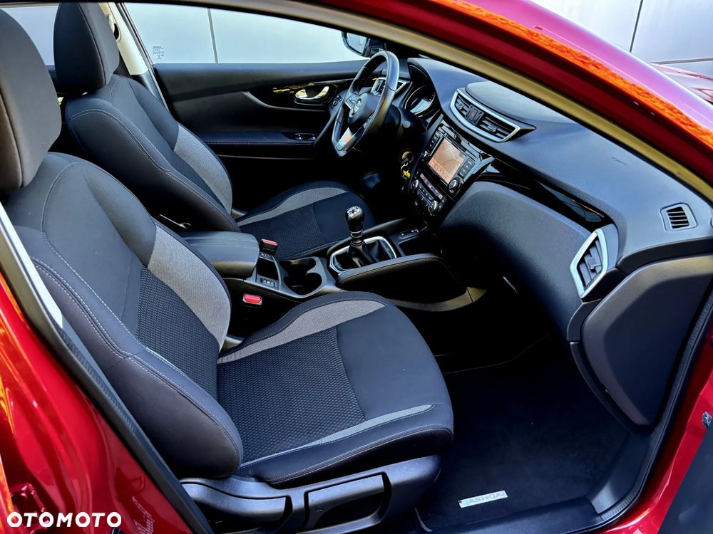 Nissan Qashqai 1.5 dCi N-Connecta - 16