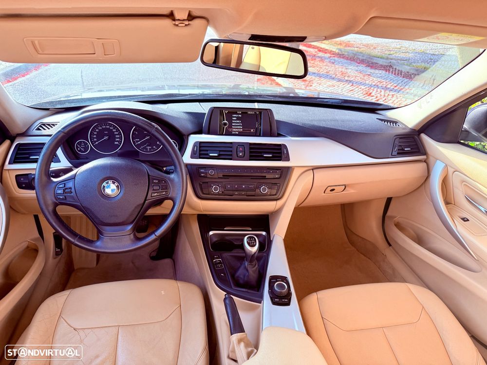 BMW 325 d Line Sport - 33