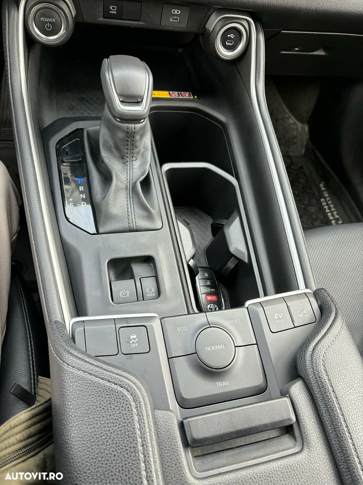 Toyota Highlander 2.5 L Dynamic Force 248CP Luxury Pearly - 10