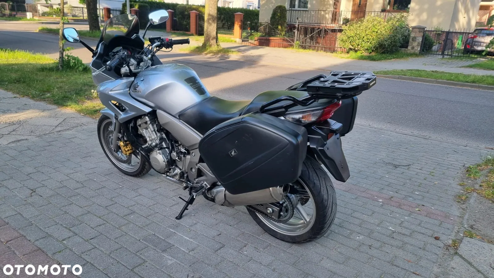 Honda CBF - 27