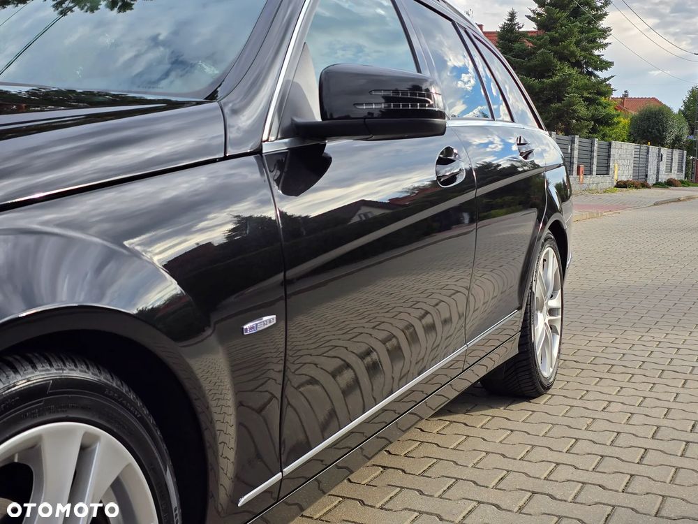 Mercedes-Benz Klasa C 180 BlueEFFICIENCY Avantgarde - 13