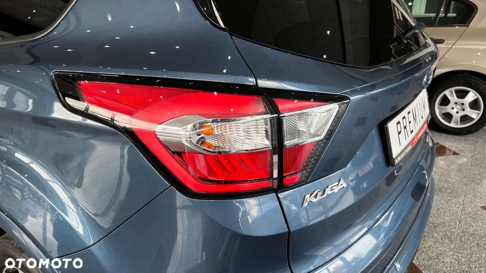 Ford Kuga - 27