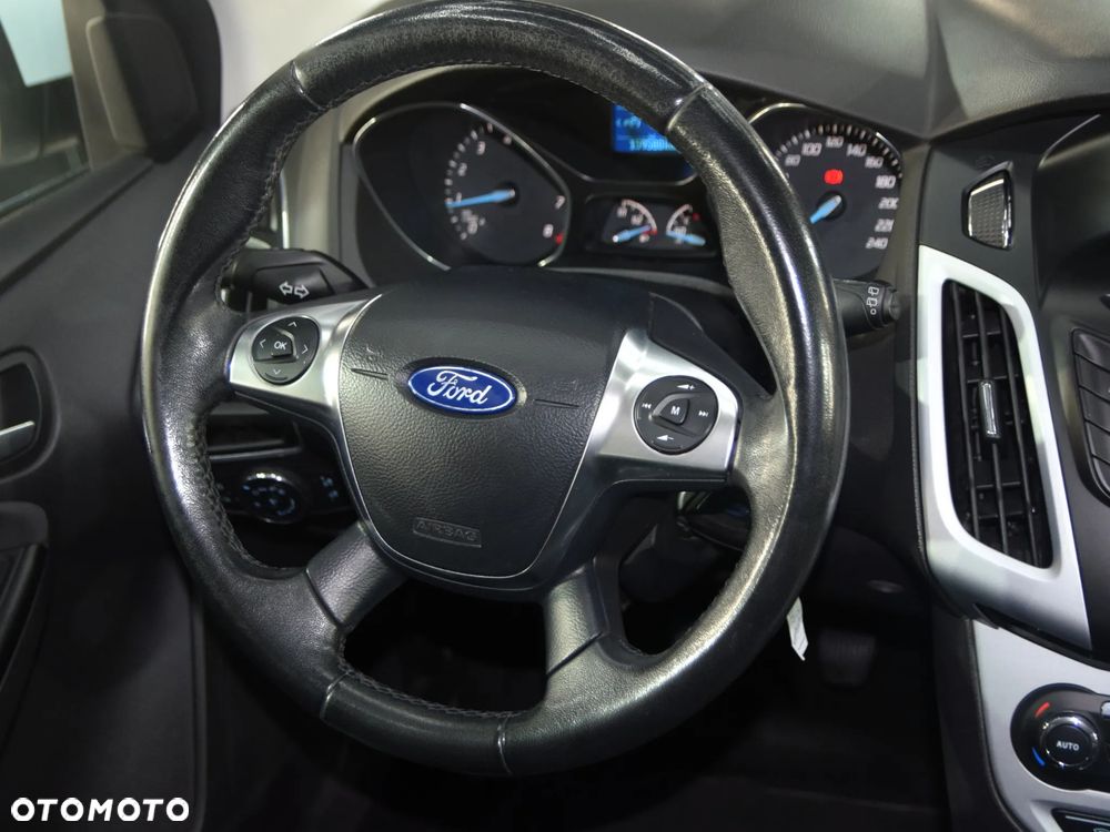 Ford Focus - 22