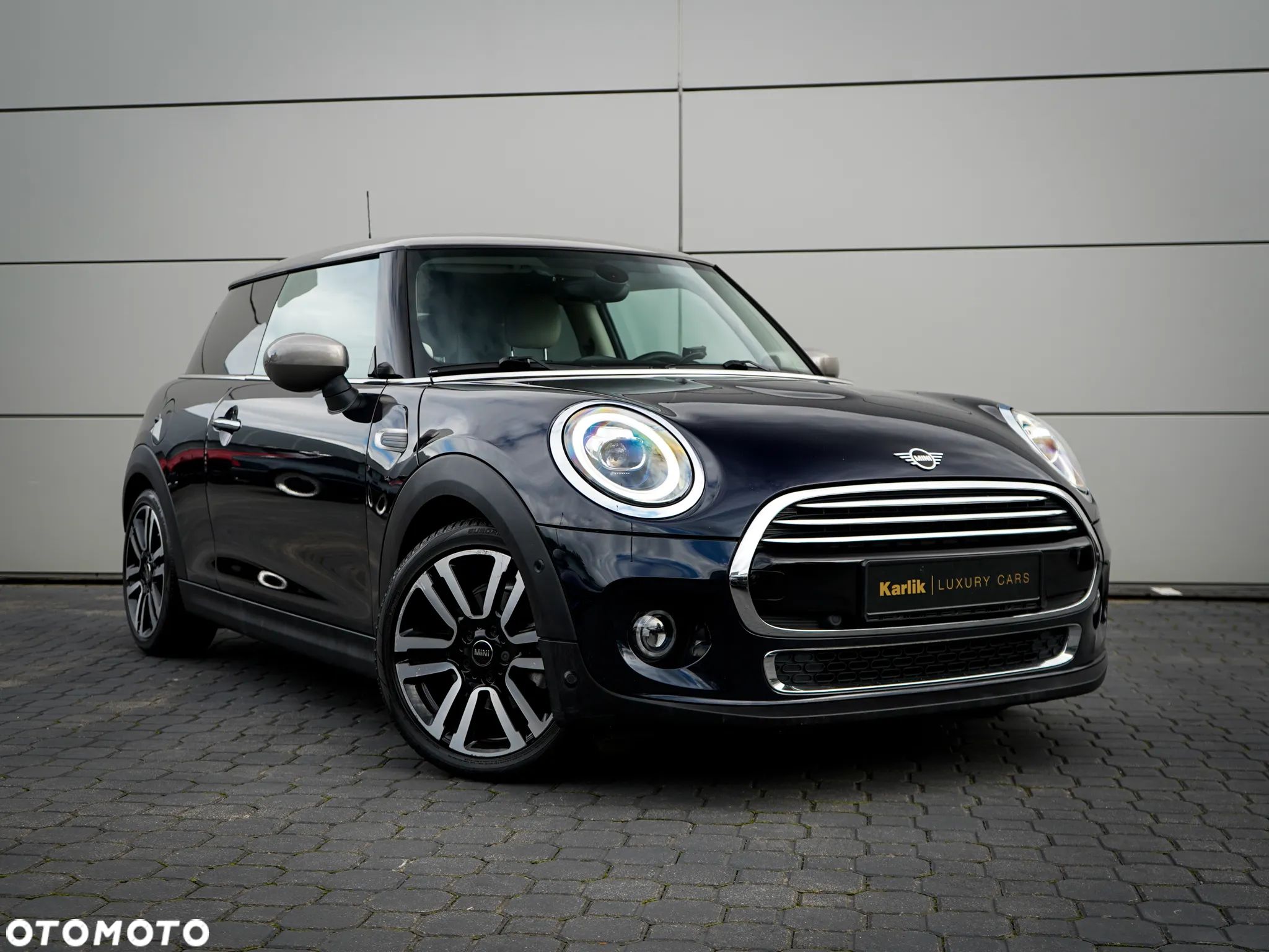 MINI Cooper Standard - 1