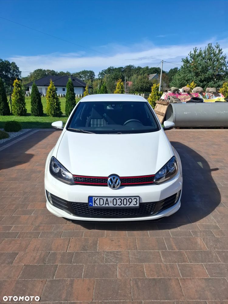 Volkswagen Golf 2009 photo 2
