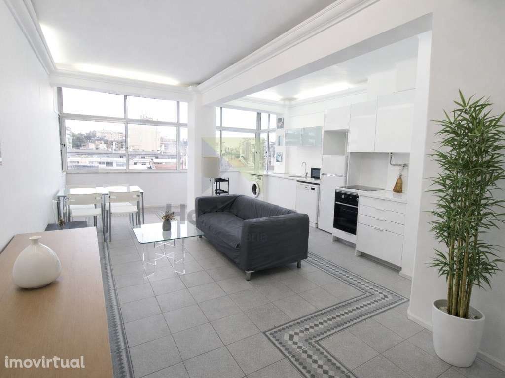 Apartamento T2 Mobilado e Acolhedor junto Parque das Conchas - Grande imagem: 2/17