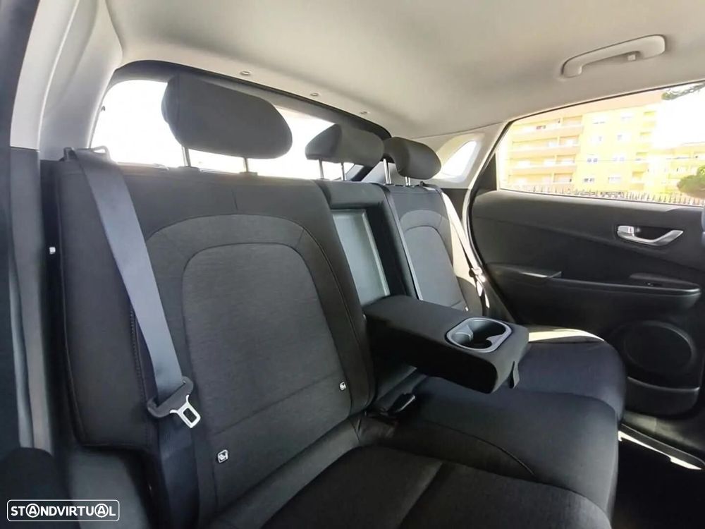 Hyundai Kauai 64 kWh Premium+P.Premium - 32