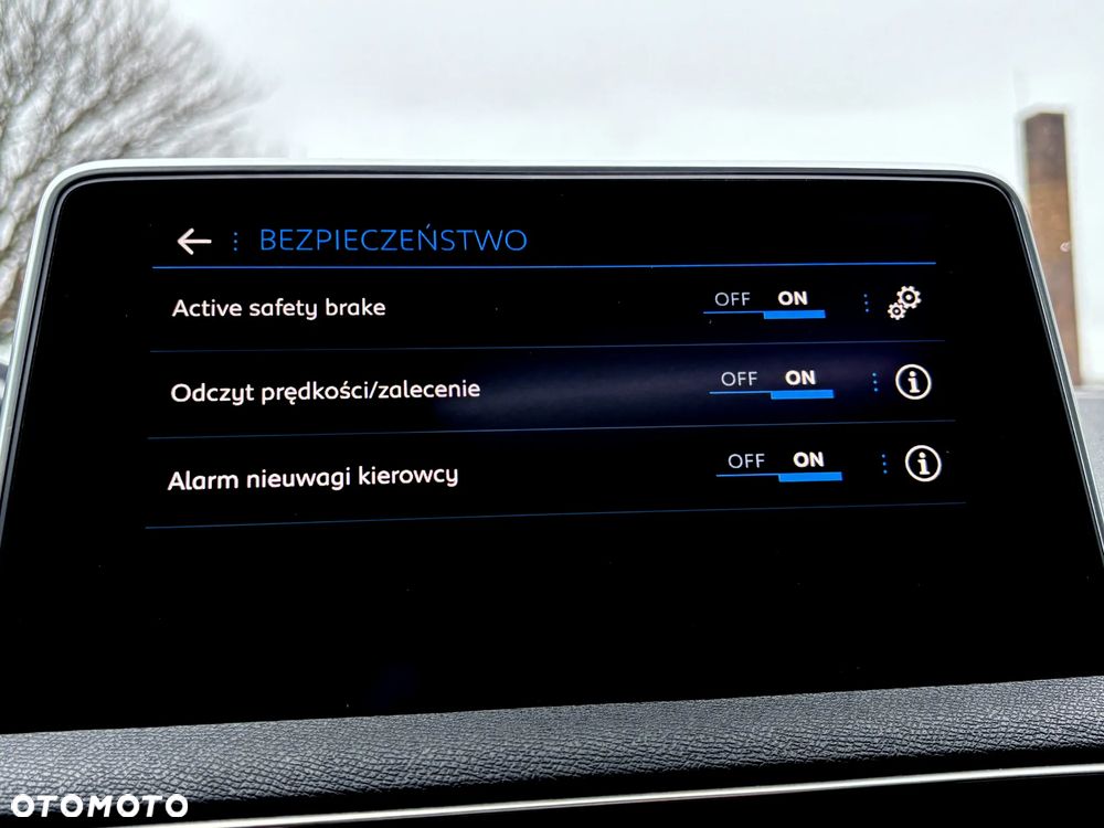 Peugeot 5008 1.6 PureTech Allure S&S EAT8 - 26