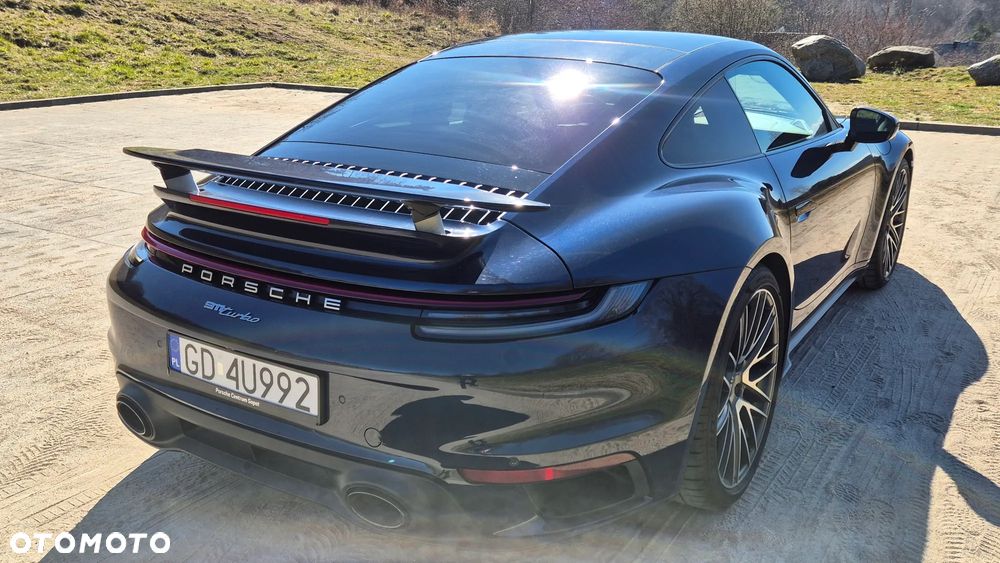 Porsche 911 Turbo - 5