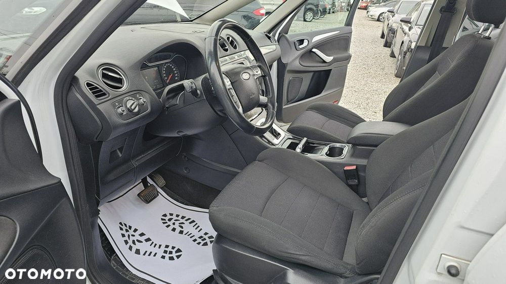 Ford S-Max 2.0 TDCi DPF Titanium X - 16