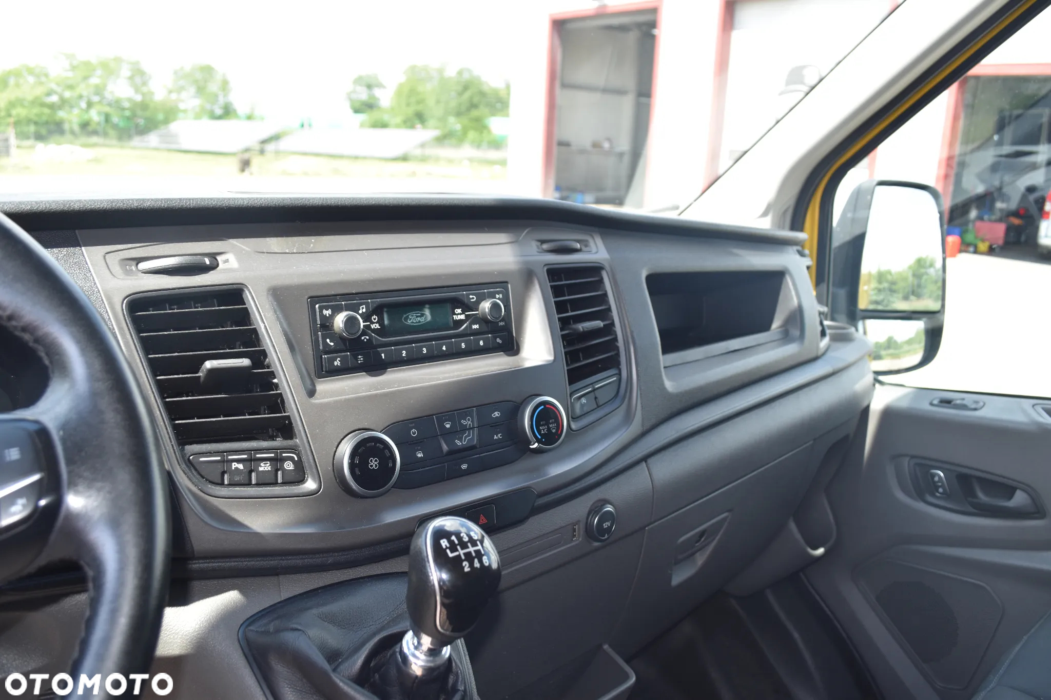 Ford Transit - 13