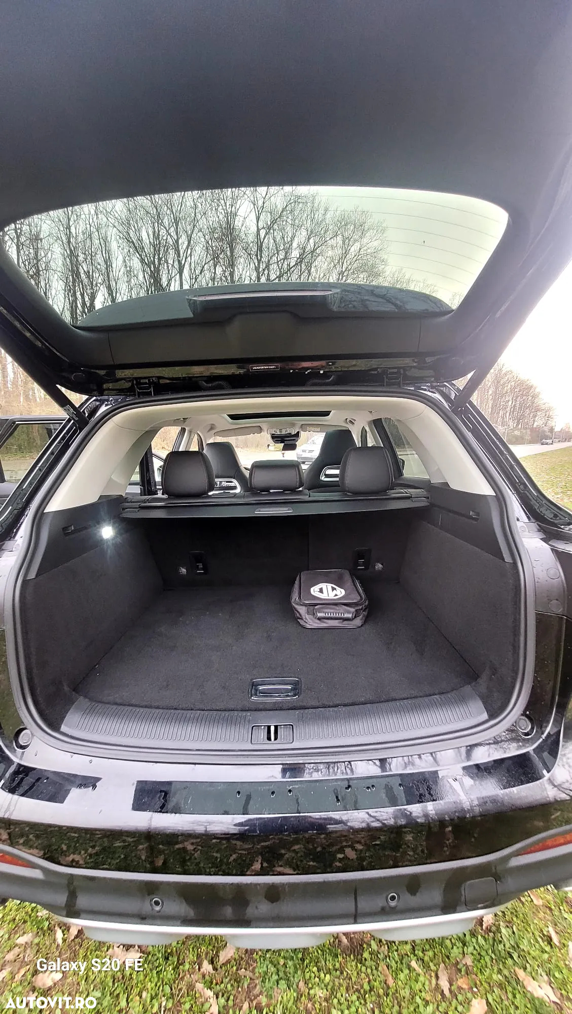 MG EHS 1.5T-GDI PHEV Luxury - 23