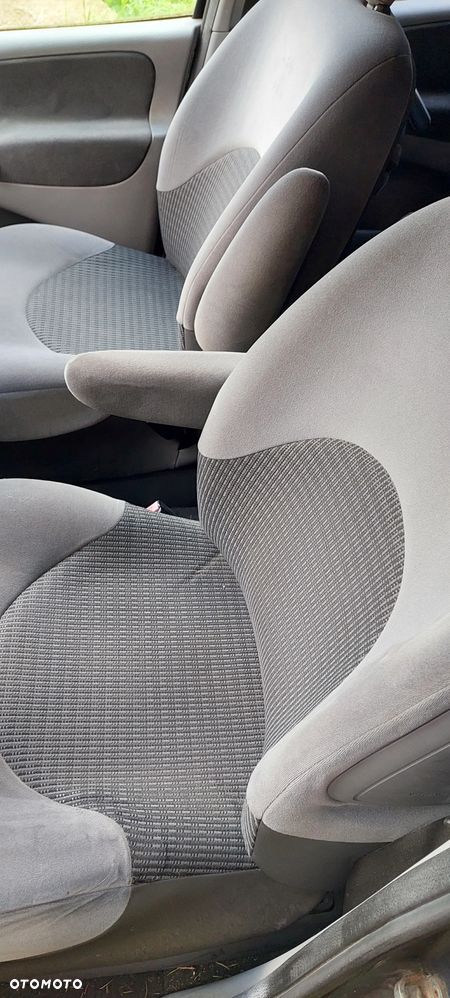Citroën Xsara Picasso 1.6 HDi Exclusive - 10