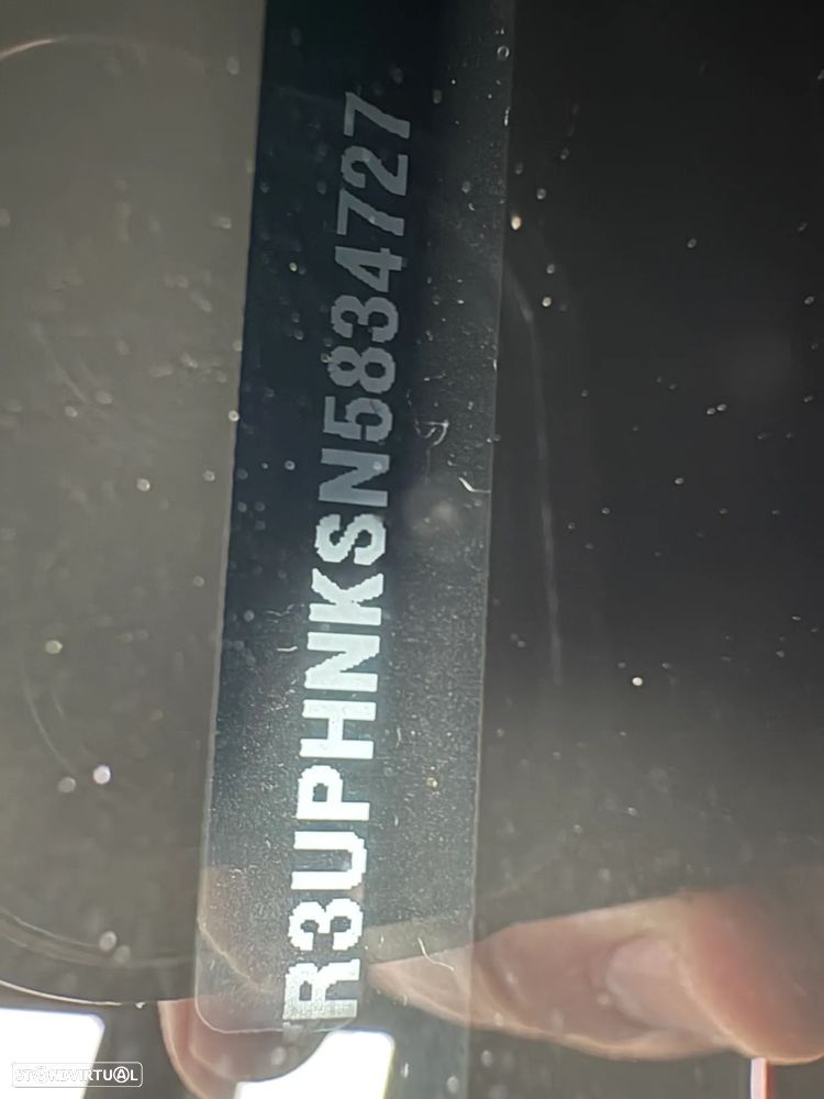 Peugeot 208 1.2 PureTech Allure EAT8 - 8