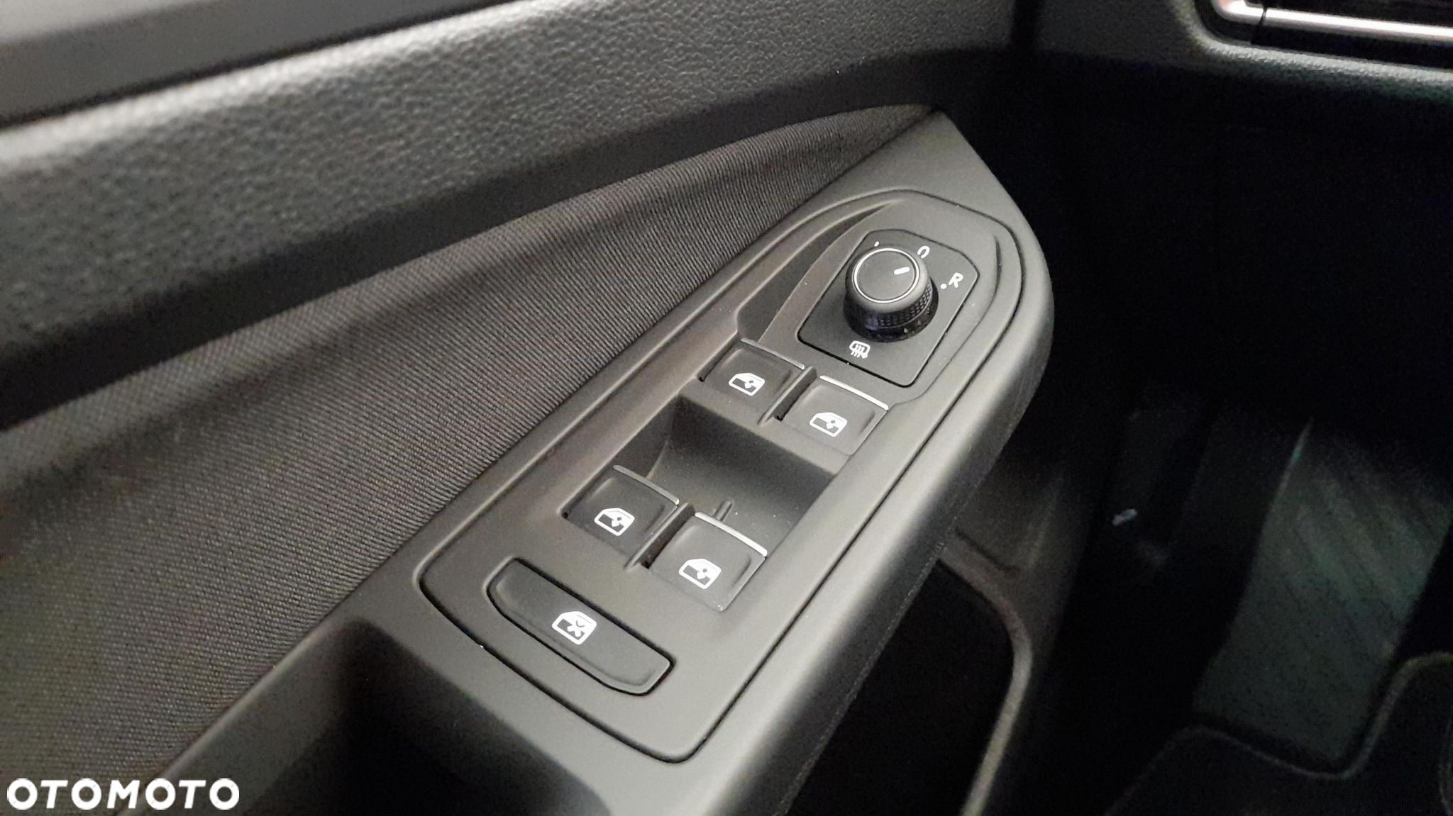 Volkswagen Golf VIII 2.0 TDI - 26