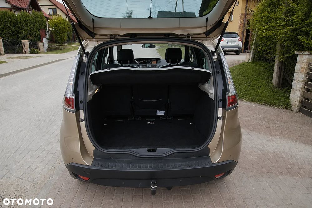 Renault Scenic Energy dCi 130 Euro 6 S&S Bose Edition - 28