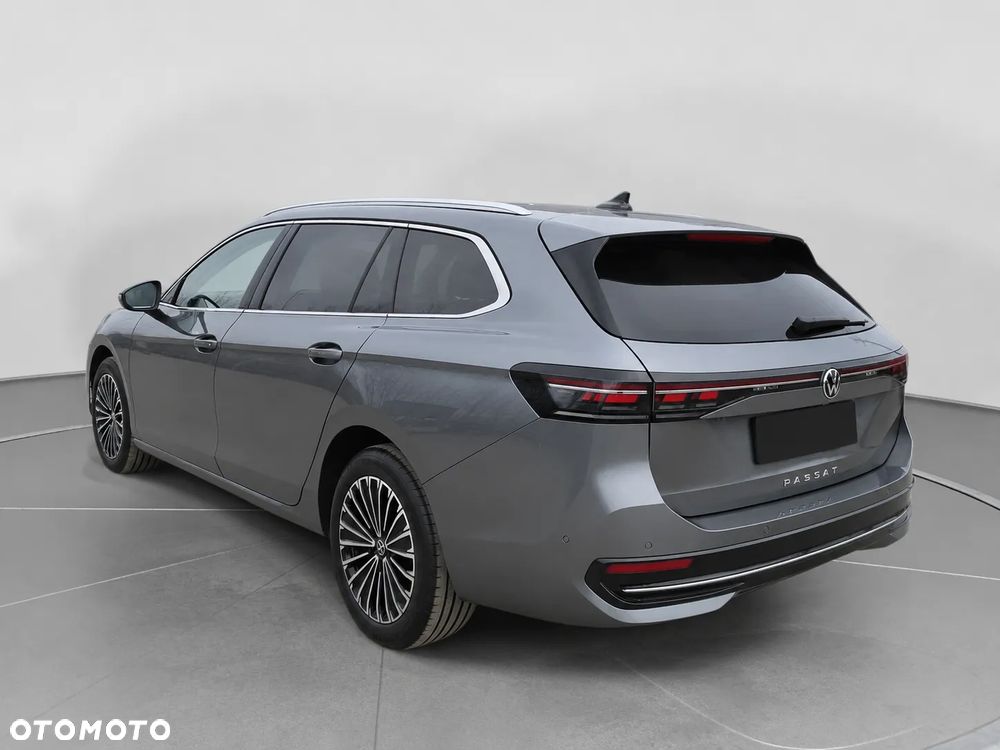 Volkswagen Passat - 2