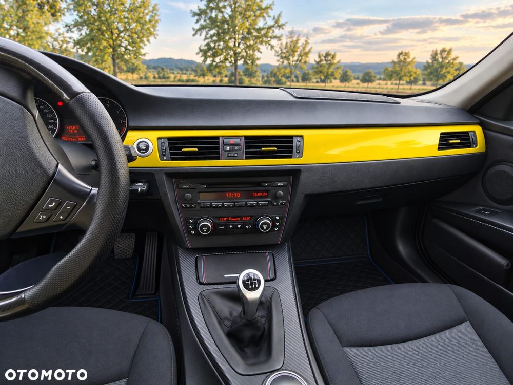 BMW Seria 3 318i - 6