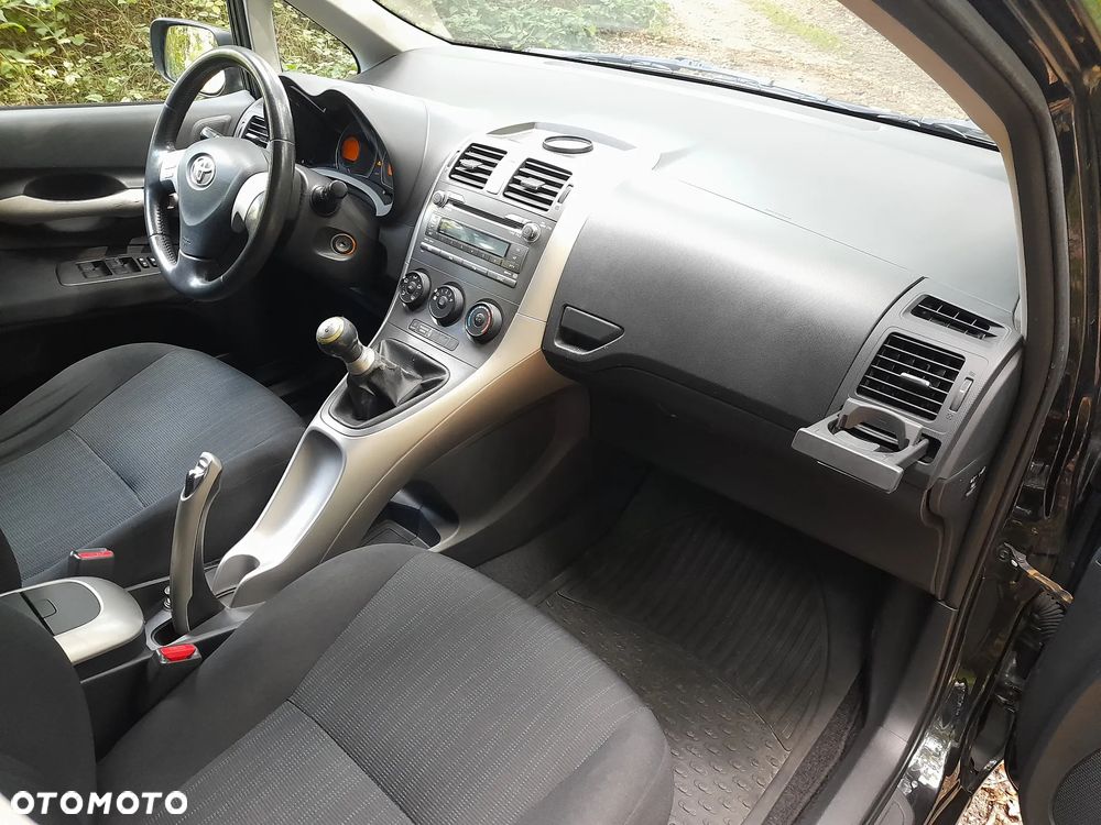 Toyota Auris 1.6 VVT-i Sol - 16