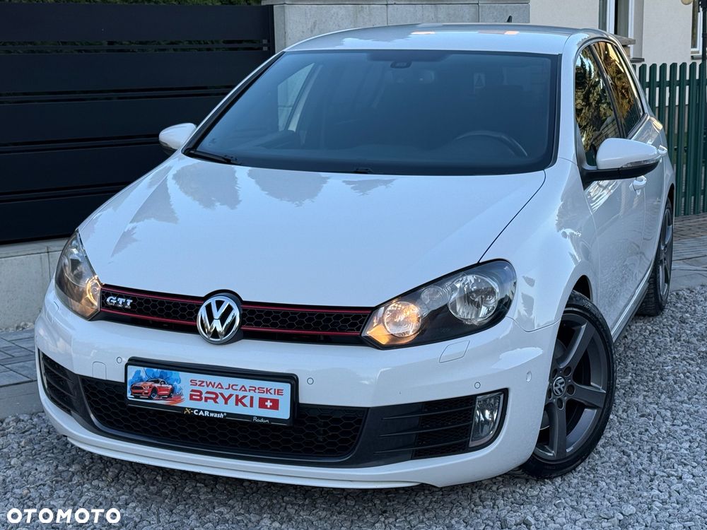 Volkswagen Golf 2.0 GTI - 1