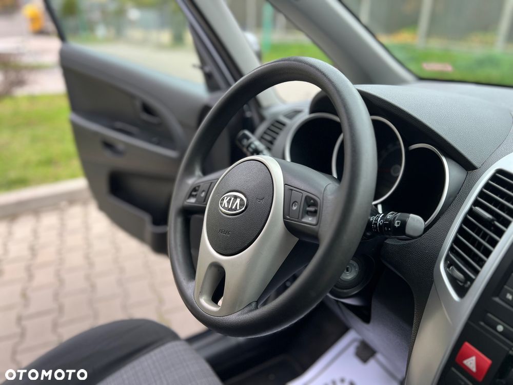 Kia Venga 1.4 CVVT Business Line - 32