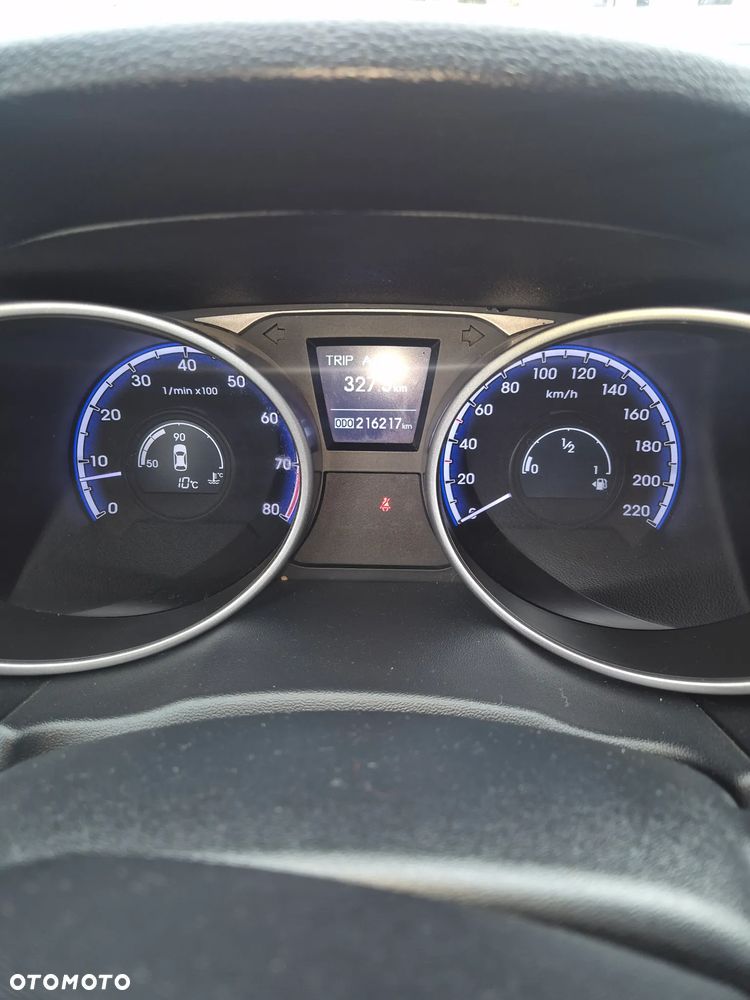 Hyundai ix35 - 11