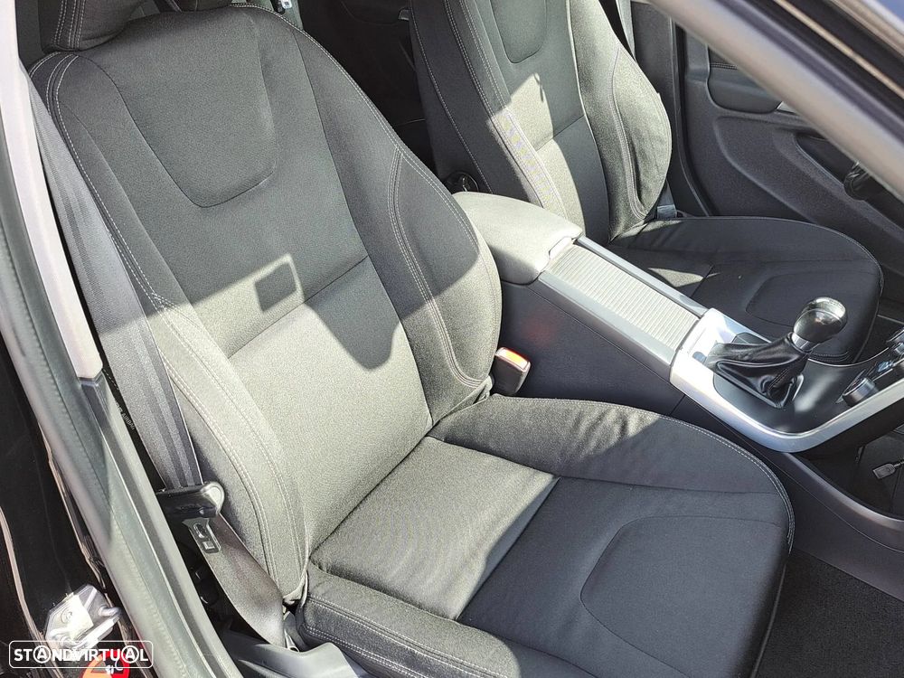 Volvo V60 1.6 D2 Drive Kinetic Start/Stop - 21