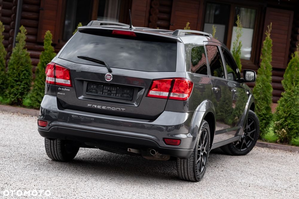 Fiat Freemont 2.0 Multijet 16V DPF Automatik Allrad Black Code - 12