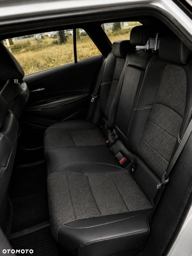 Toyota Corolla 1.8 Hybrid Comfort - 25