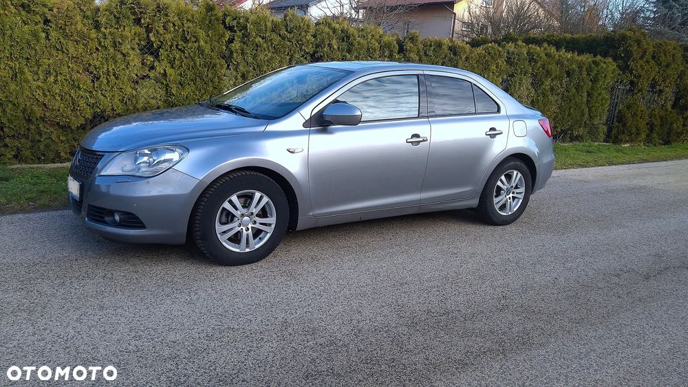 Suzuki Kizashi 2.4 4x4 CVT Sport - 26