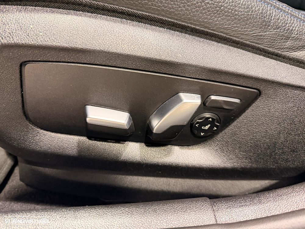 BMW 530 e Pack Desportivo M - 12