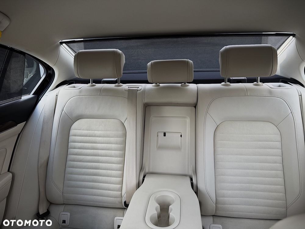 Volkswagen Passat 2.0 TSI 4Mot Elegance DSG - 28