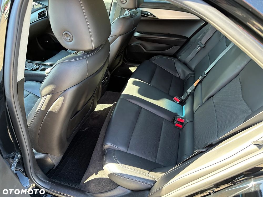Cadillac ATS - 20