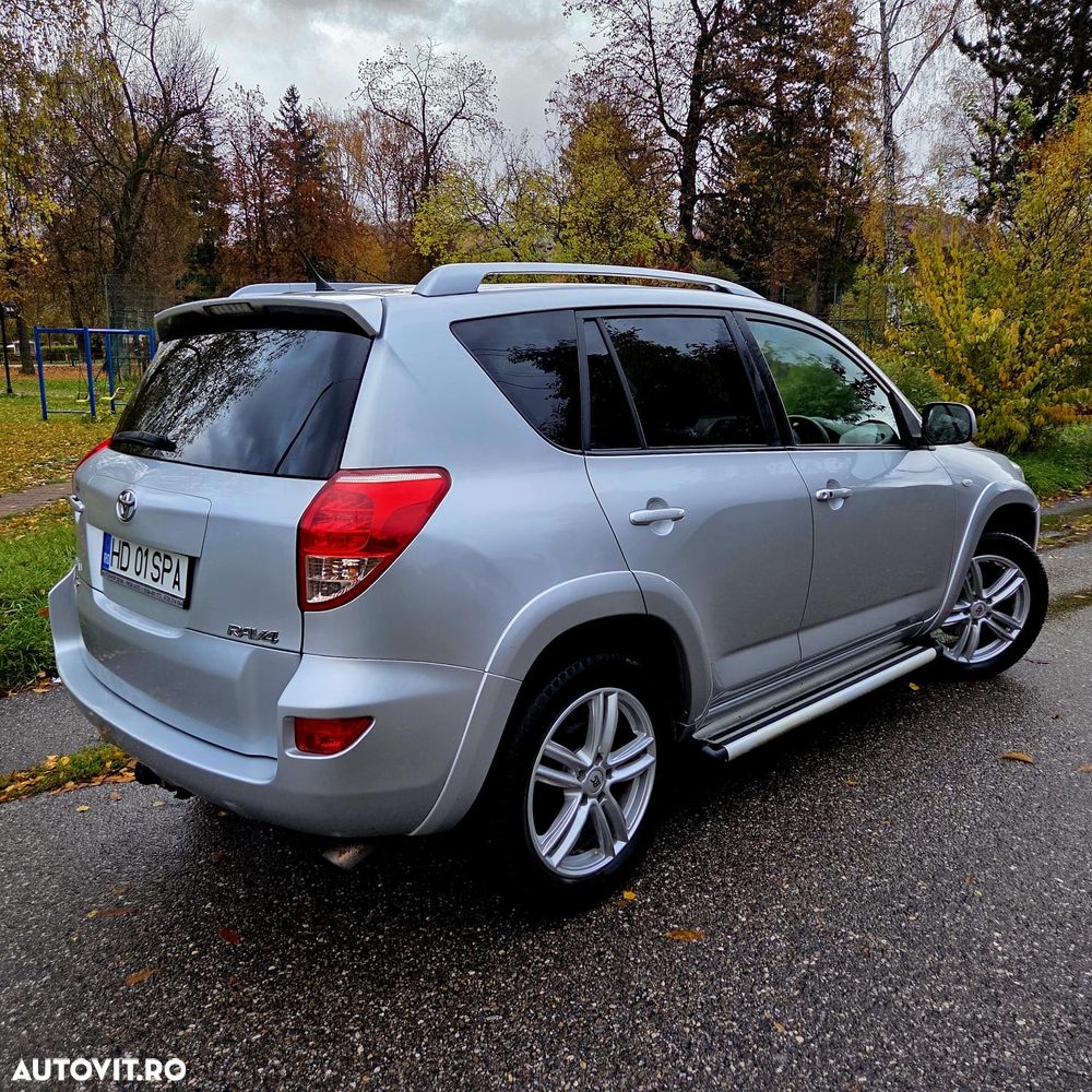 Toyota RAV4 - 7