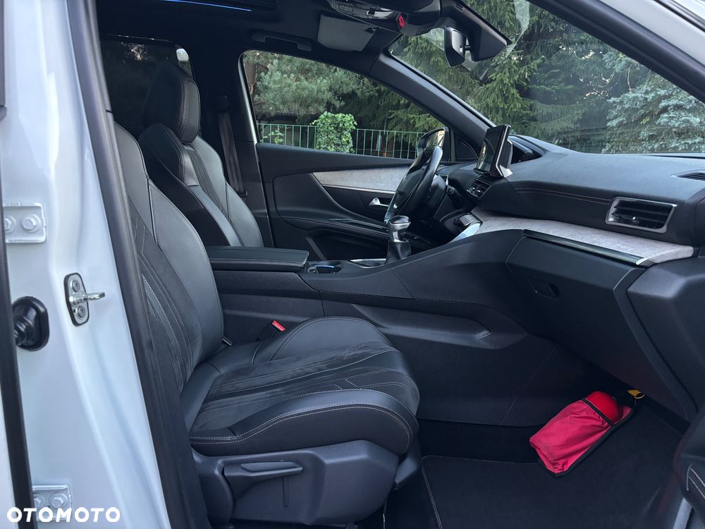 Peugeot 5008 1.5 BlueHDi GT S&S - 23