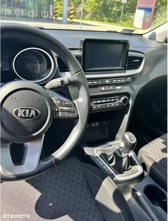 Kia Ceed 1.6 CRDi SCR GT-Line - 3