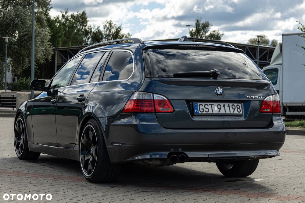 BMW Seria 5 535d - 7