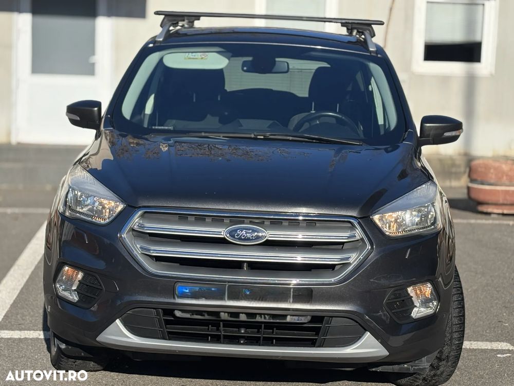 Ford Kuga 1.5 EcoBoost 4WD Aut. Trend - 4