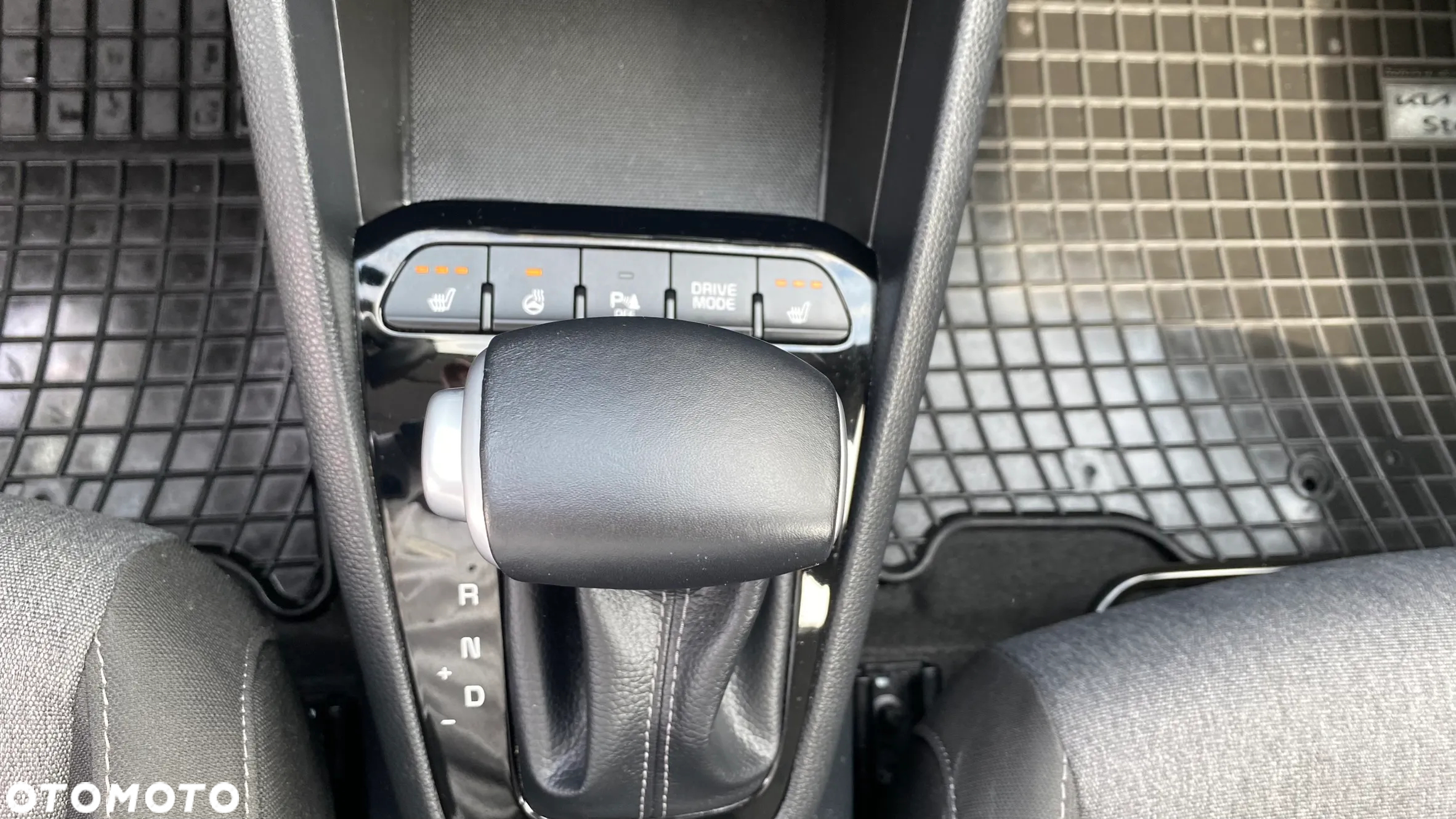 Kia Stonic 1.0 T-GDI M DCT - 11