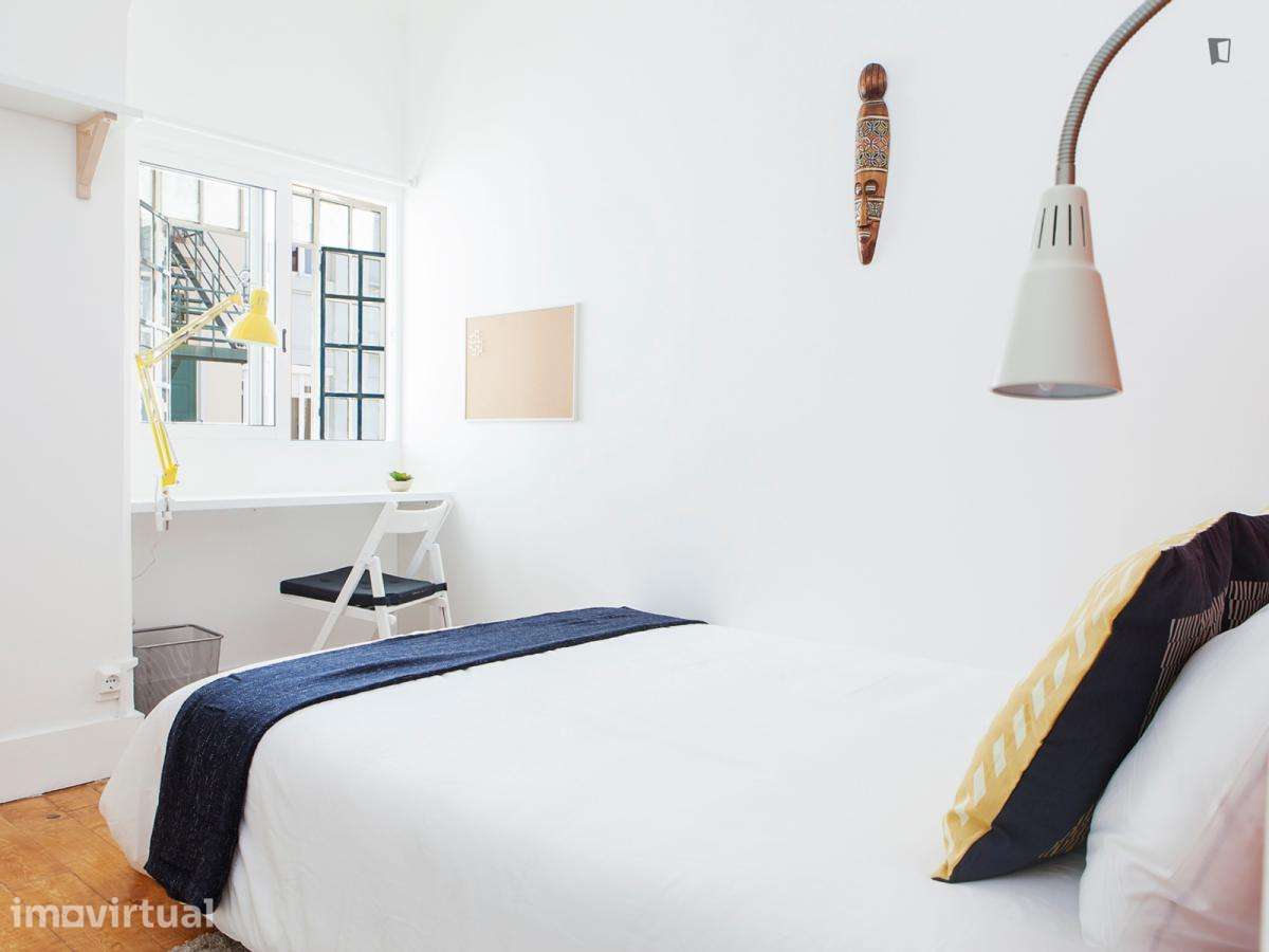 Quarto - localizado em São Sebastião Lisbon - Grande imagem: 2/15