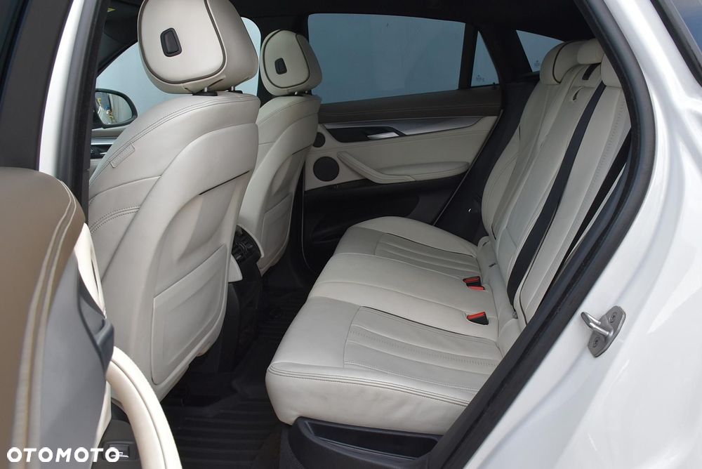 BMW X6 - 14