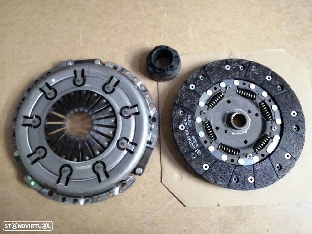 Kit de Embraiagem - Audi  A4 , A6 , 80 , 100 ; Volkswagen  Golf III GTTDI , Passat B5 - 2