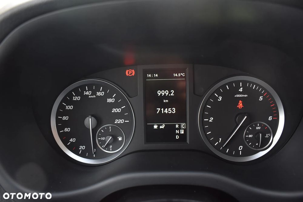 Mercedes-Benz 116 CDI L3 9G-TRONIC 447.605 - 22