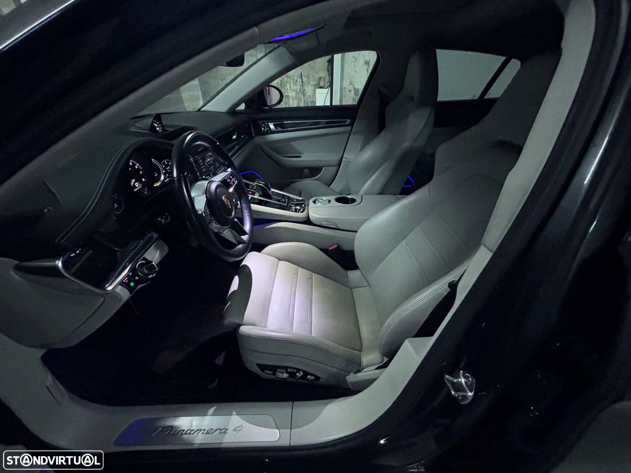 Porsche Panamera 4 E-Hybrid - 3