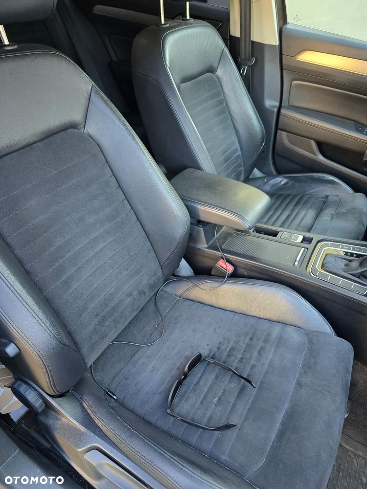 Volkswagen Passat 2.0 TDI BMT 4Mot Highline DSG - 11