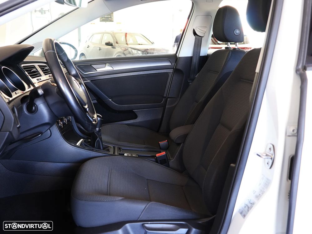 VW Golf 1.5 TSI BM Confortline - 16